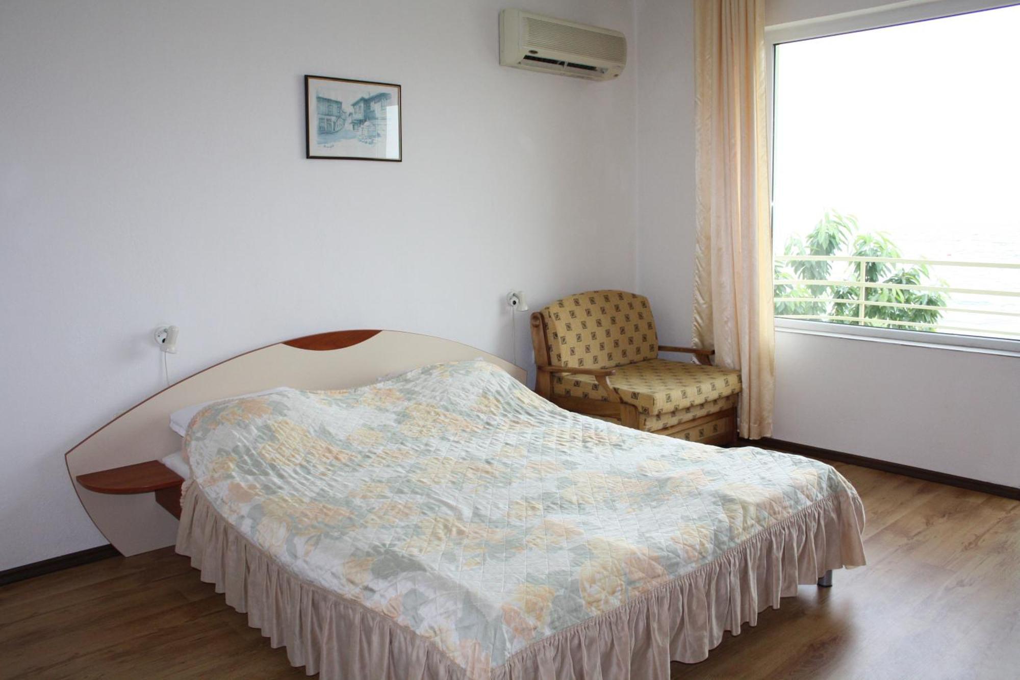 Harmony Beach Family Hotel Nesebar Exteriör bild